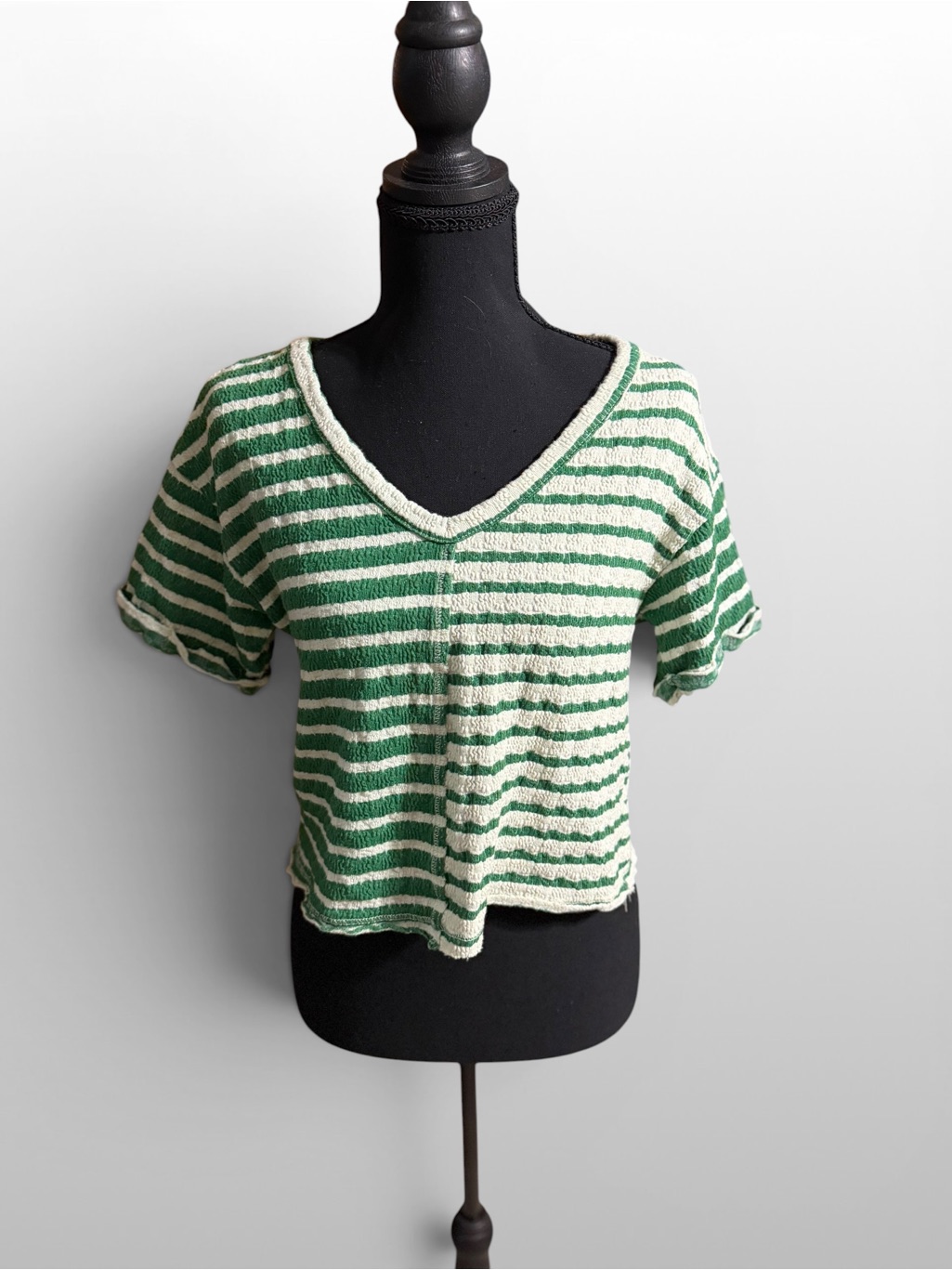 Altar'd State Textured Striped Cropped V Neck Top Green Ivory Xxs Boho